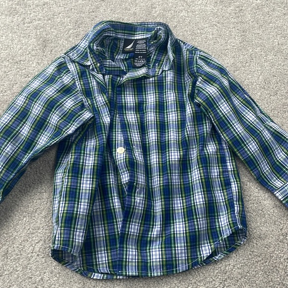 Lot of 5 Toddler Boys Size 2T Button Down Shirts - Picture 6 of 11